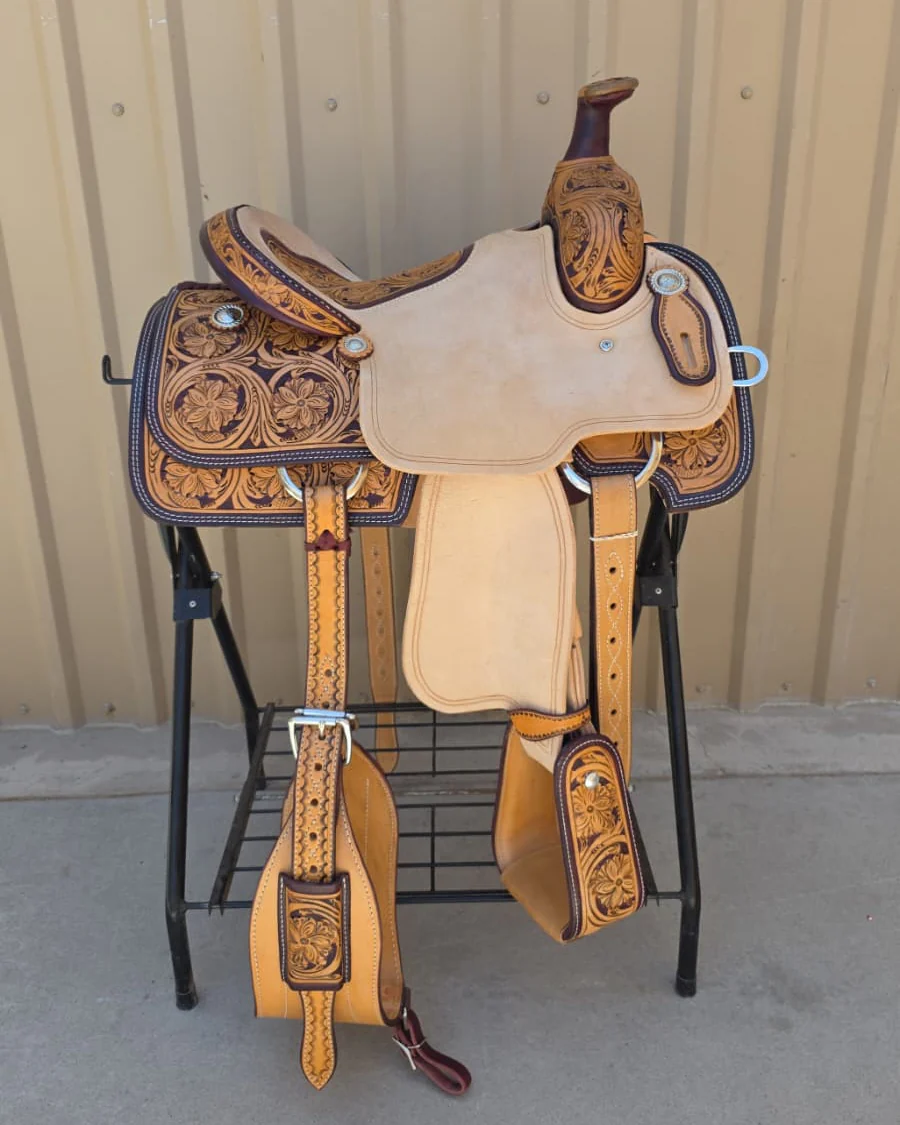 #2733 14" Corriente Team Roping Saddle